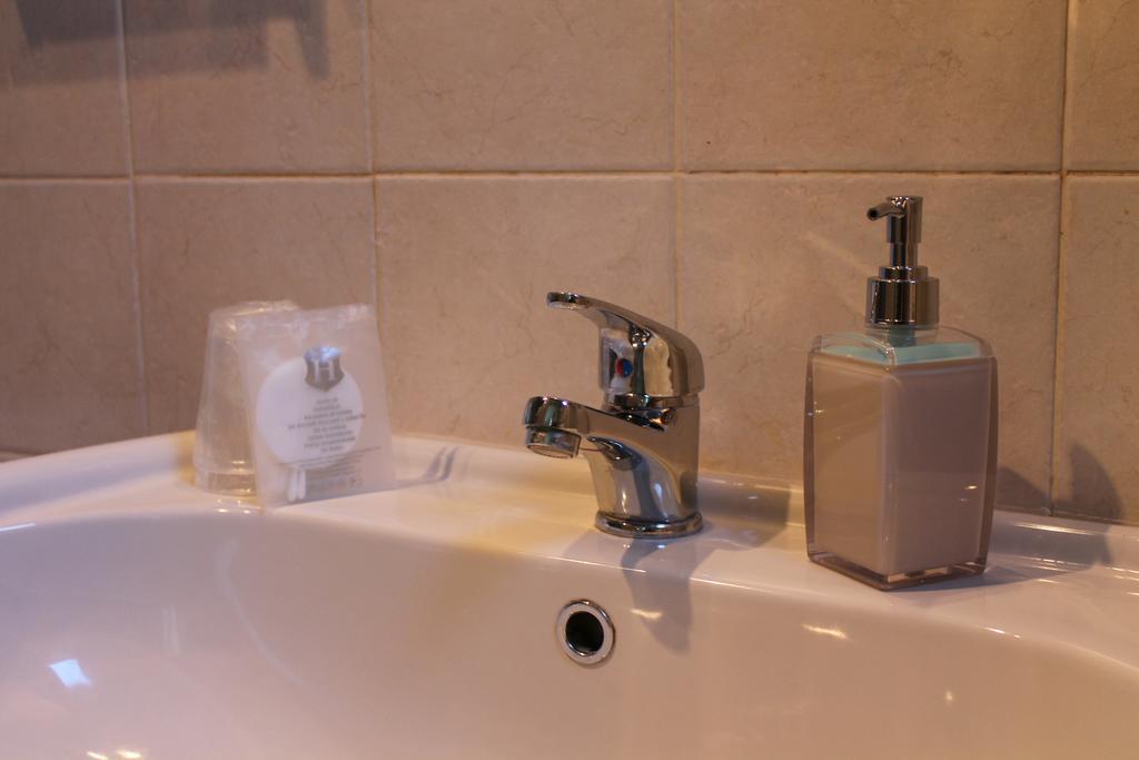 Nel Sole Appartamenti Bolonia Habitación foto