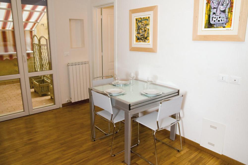 Nel Sole Appartamenti Bolonia Habitación foto